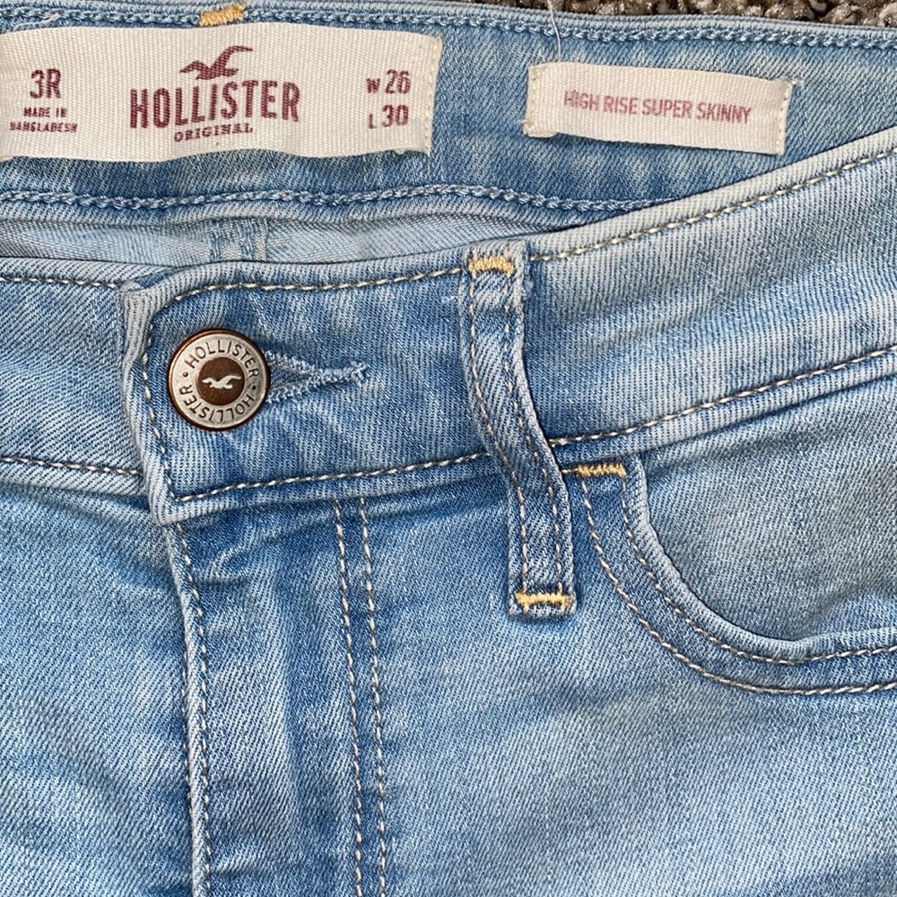 HOLLISTER LIGHT HOGH RISE SUPER SKINNY JEANS